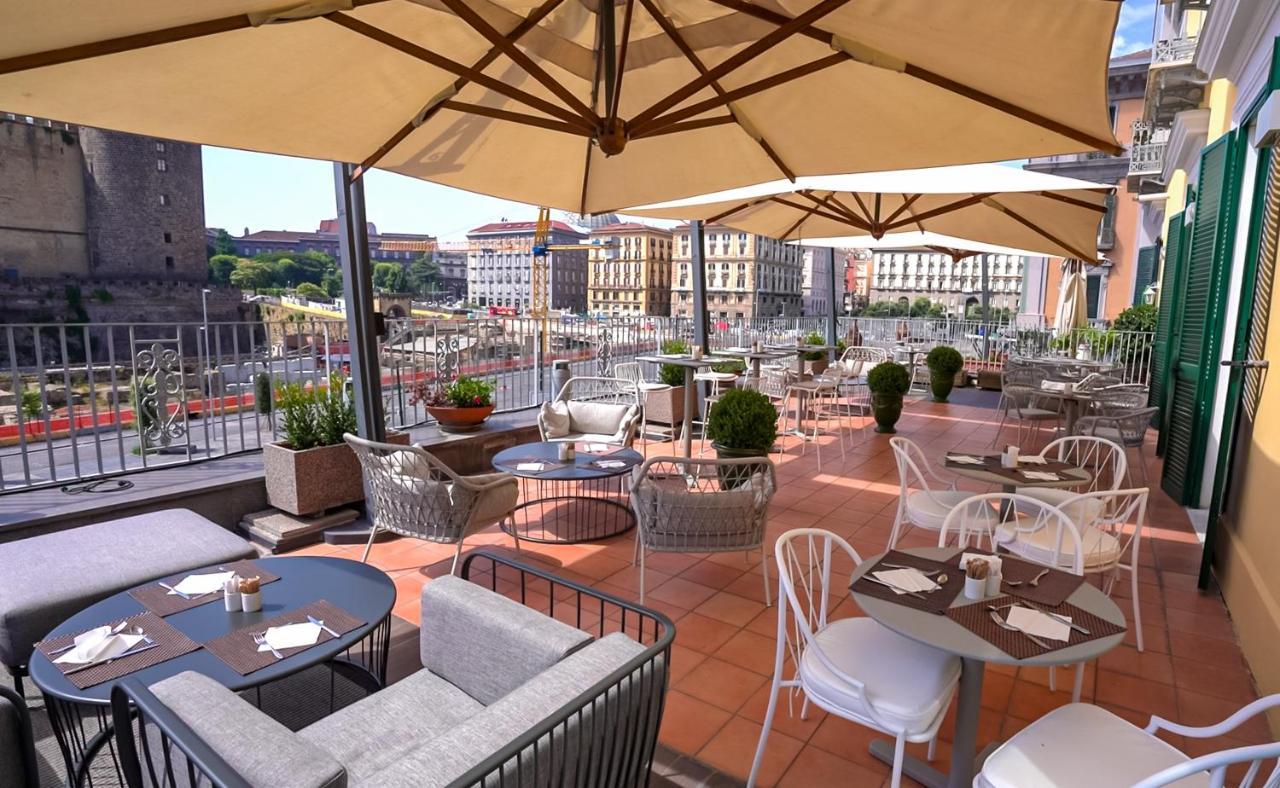 Mercure Napoli Centro Angioino Hotel Exterior photo